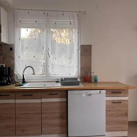 Très Joli T2 à 5 Min De La Appartement